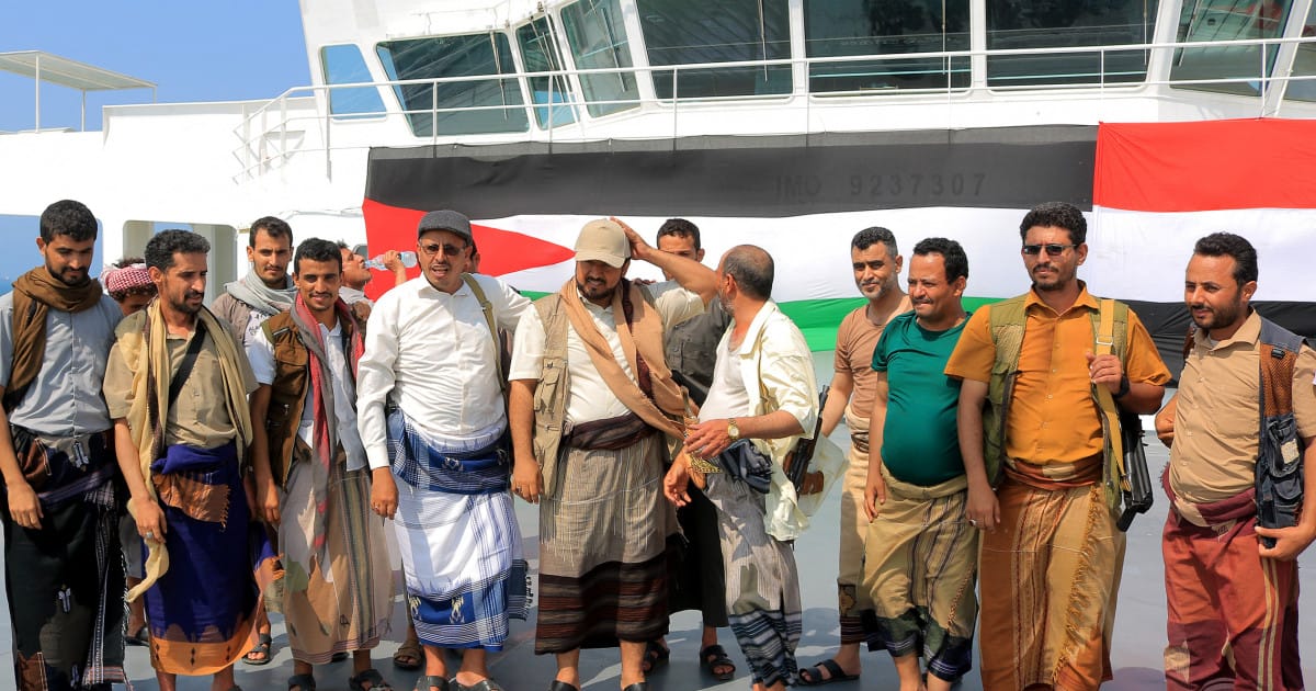 Nava capturată în Marea Roșie de rebelii houthi, la bordul căreia se află și un român, a fost transformată în obiectiv turistic