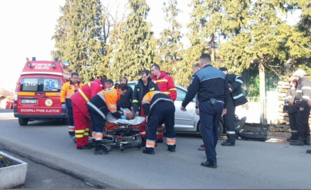Ploieşti/ Accident pe strada Libertății! Un pieton a fost spulberat de maşină