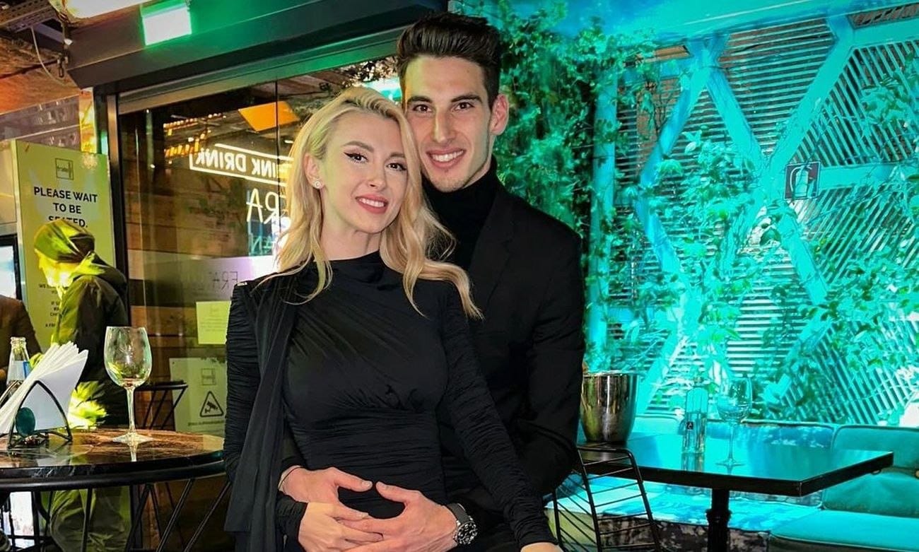 Victor Cornea, prima reacție după ce i s-a reproșat că este antrenat de Andreea Bălan. „La cât se plimbă după tine în turnee”