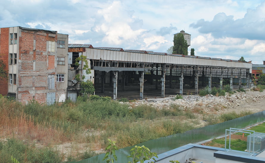 Primăria Ploieşti ar putea cumpăra terenuri UPETROM, scoase la licitație