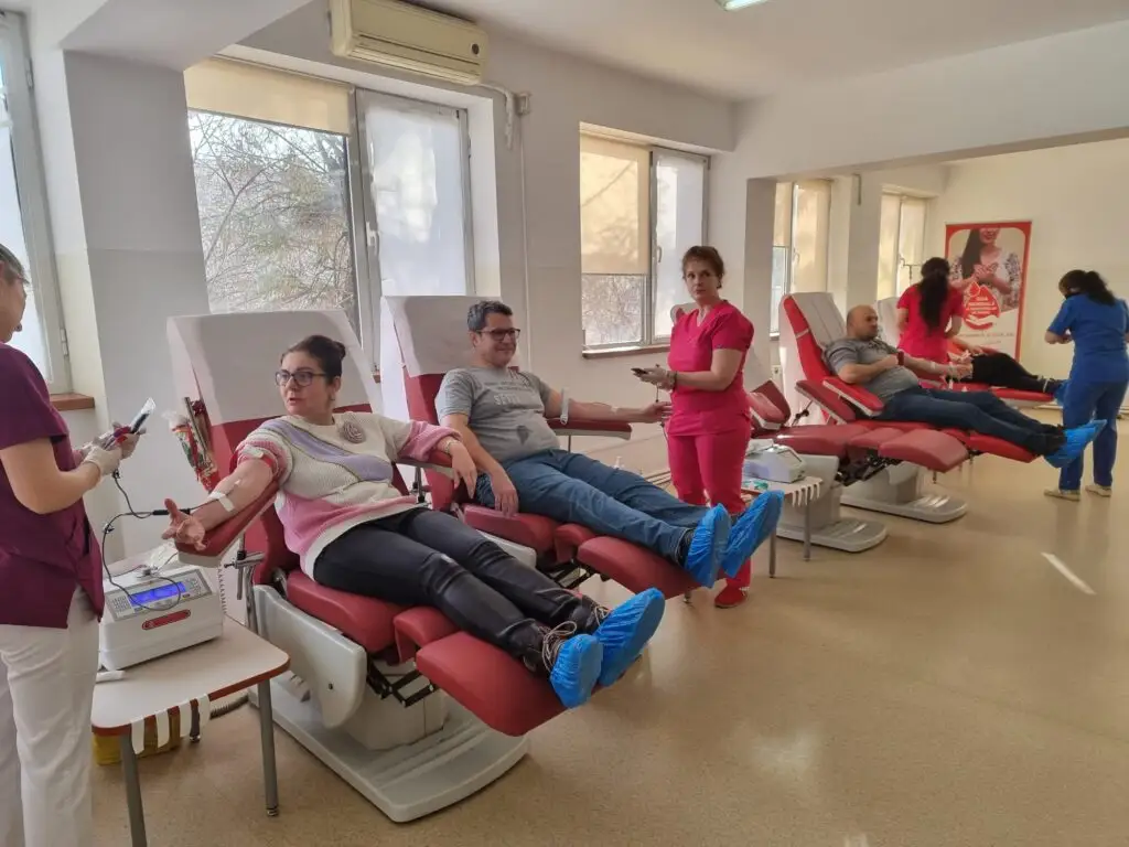 Record de donatori, la Centrul de Transfuzie Sanguină din Ploieşti Record de donatori, la Centrul de Transfuzie Sanguină din Ploieşti