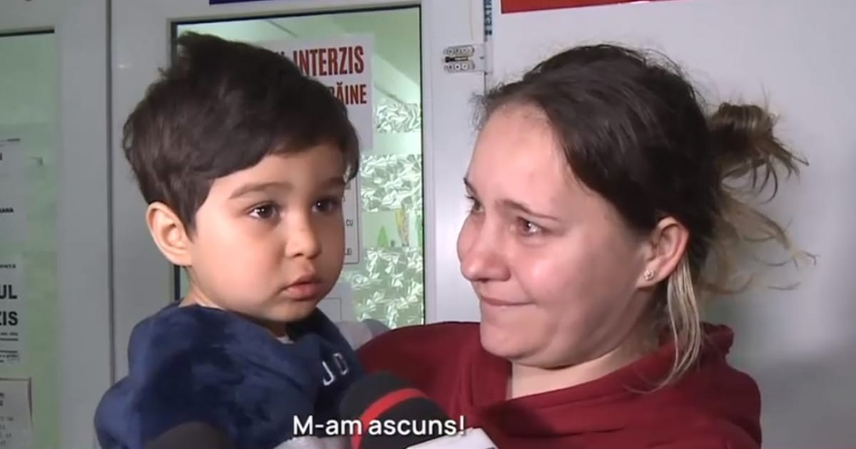„Am văzut lupul”. Ayan, copilul de 2 ani găsit în pădure după 25 de ore de căutări, și-a spus plângând povestea