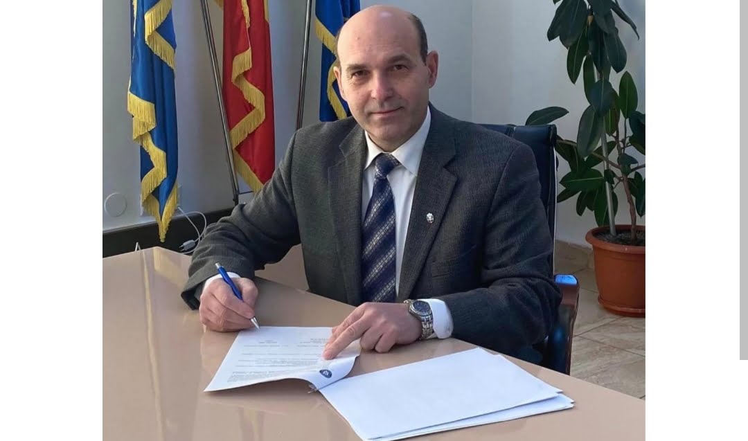 PSD mai ia un primar! Gheorghe Orbu, primarul USR din Ariceştii Rahtivani, candidează pentru un nou mandat din partea PSD PSD mai ia un primar! Gheorghe Orbu, primarul USR din Ariceştii Rahtivani, candidează pentru un nou mandat din partea PSD