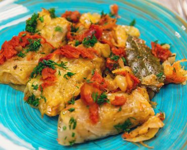 Sarmale mănăstirești de post. Ingredientul secret folosit de măicuțe pentru această mâncare plină de savoare Sarmale mănăstirești de post. Ingredientul secret folosit de măicuțe pentru această mâncare plină de savoare