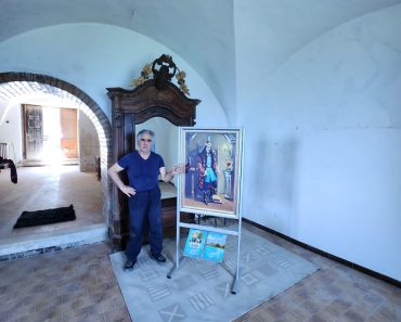 Expoziția „Dimensiunea Europeană a lui Vlad Țepeș” se pregătește să-şi deschidă porțile în castelul familiei Glinni din Acerenza, Italia Expoziția „Dimensiunea Europeană a lui Vlad Țepeș” se pregătește să-şi deschidă porțile în castelul familiei Glinni din Acerenza, Italia
