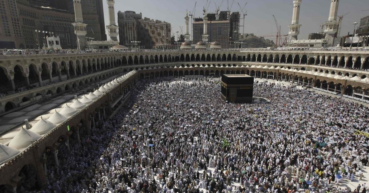 Misterul cubului negru de la Mecca. Ce se află, de fapt, în Kaaba