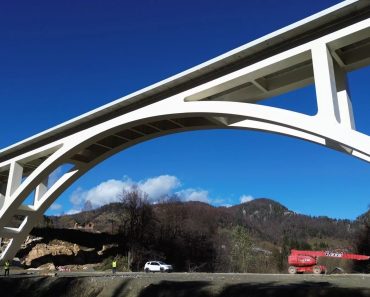 Unde se află cel mai mare pod din România. Peisajul e spectaculos și e o adevărată plăcere să te plimbi pe aici Unde se află cel mai mare pod din România. Peisajul e spectaculos și e o adevărată plăcere să te plimbi pe aici