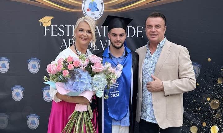 La ce facultate va studia fiul Iulianei Marciuc și al lui Adrian Enache. David se pregătește să susțină Bacalaureatul La ce facultate va studia fiul Iulianei Marciuc și al lui Adrian Enache. David se pregătește să susțină Bacalaureatul