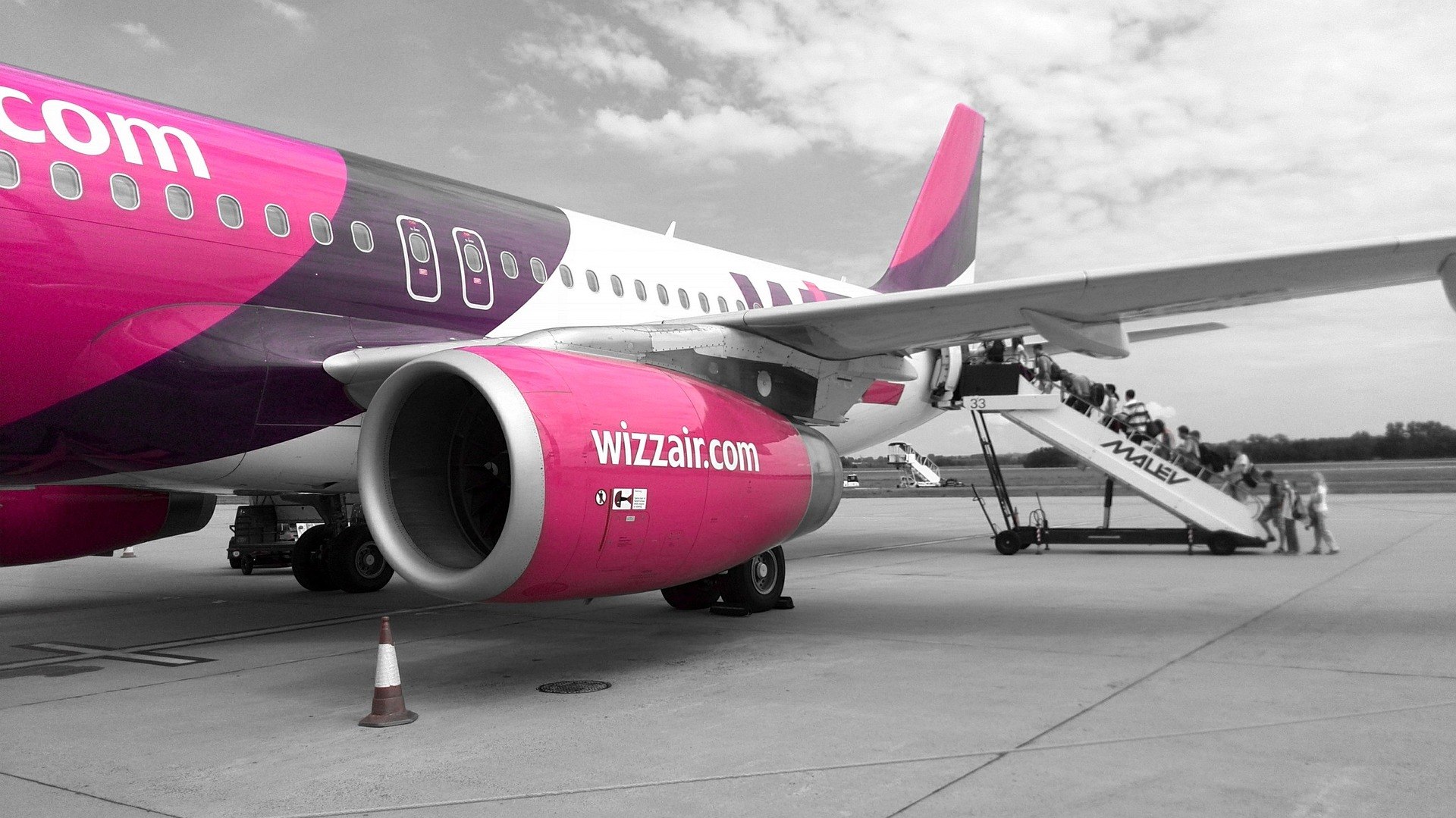 Wizz Air renunță la unele zboruri din București către un oraș european. Noua măsură se aplică de săptămâna viitoare Wizz Air renunță la unele zboruri din București către un oraș european. Noua măsură se aplică de săptămâna viitoare