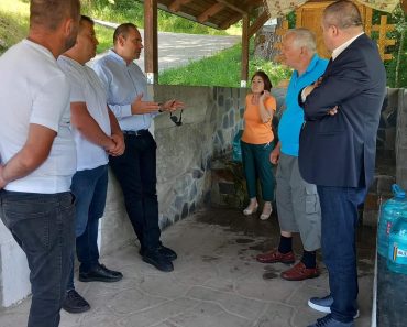 Situație dramatică în Provița de Sus şi Provița de Jos! 4000 de prahoveni nu au apă potabilă