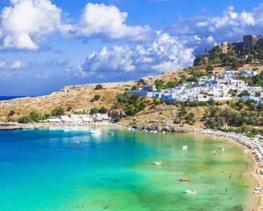 Românii, tot mai dezamăgiți de ce se întâmplă în Grecia: „S-au șmecherit. Anul viitor mă gândesc serios la Turcia” Românii, tot mai dezamăgiți de ce se întâmplă în Grecia: „S-au șmecherit. Anul viitor mă gândesc serios la Turcia”