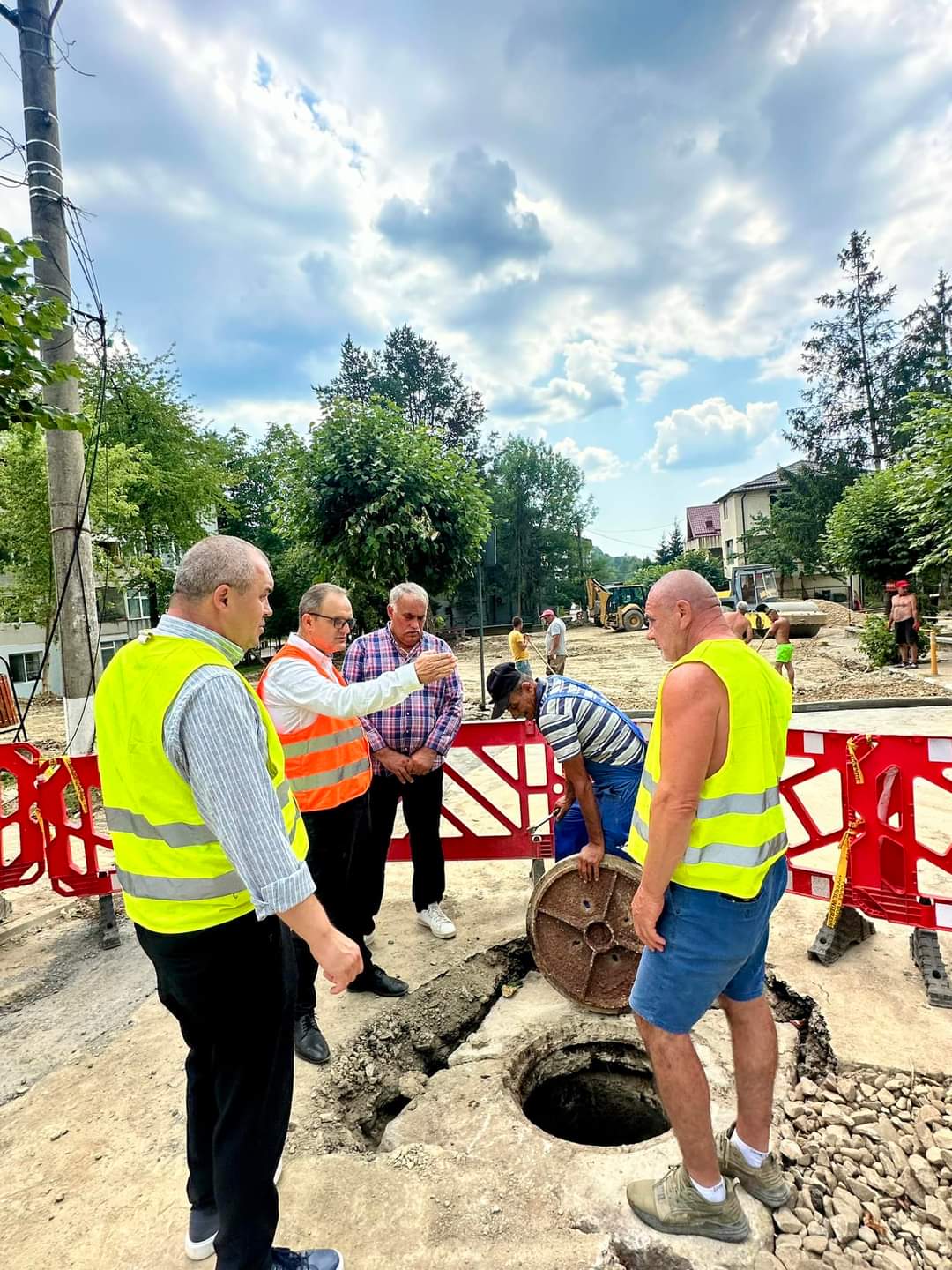 Virgiliu Nanu, cu ochii pe lucrările derulate în Slănic: „Vreau să mă asigur că lucrările corespund şi că fondurile sunt folosite corect!” Virgiliu Nanu, cu ochii pe lucrările derulate în Slănic: „Vreau să mă asigur că lucrările corespund şi că fondurile sunt folosite corect!”