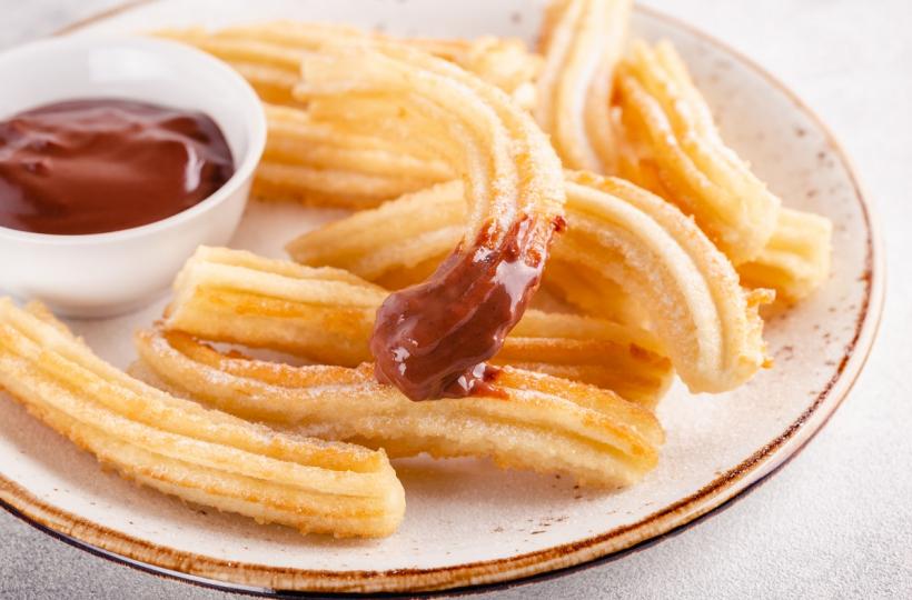 Churros, la mare căutare pe litoral. Învață să le faci acasă: Rețeta perfectă