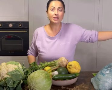 Vedetele se întrec în reţete de murături! Cum prepară Gabriela Cristea bunătățile pentru iarnă Vedetele se întrec în reţete de murături! Cum prepară Gabriela Cristea bunătățile pentru iarnă