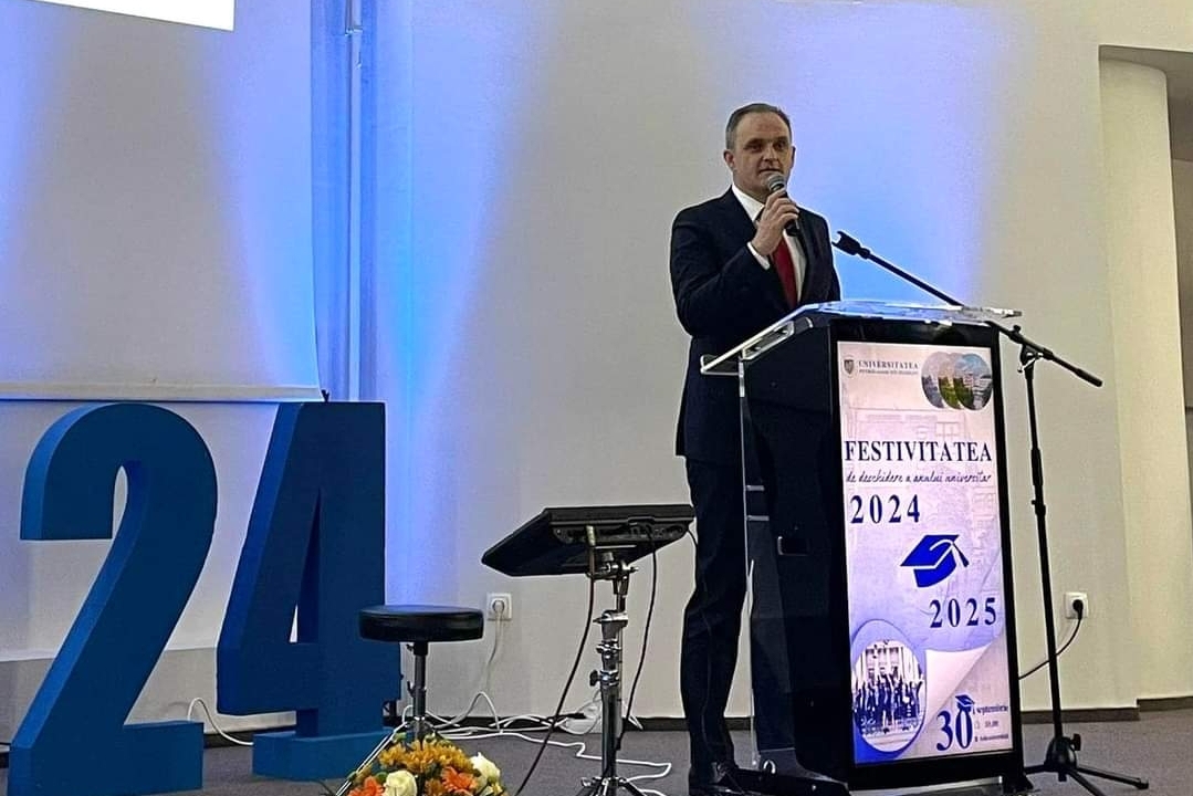 Virgiliu Nanu, președintele ales al CJ Prahova, a participat la deschiderea noului an universitar la UPG Ploiești