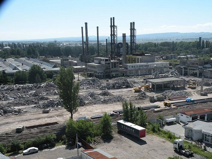 Fabrica gigant din România care a ajuns o ruină. Era printre cele mai mari din țară, producea la foc continuu pentru export, iar mii de persoane lucrau aici