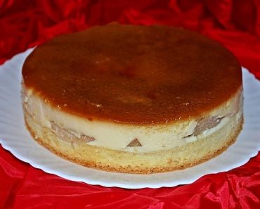 Prăjitură cu zahăr ars, rețetă din 1929. Se prepară rapid și este potrivită și pentru post