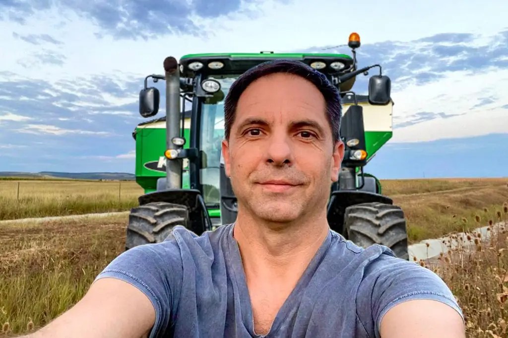 „Recunosc, sunt un pupător de moaște batjocorit!” Dan Negru, mesaj furibund pentru cei care îi critică acțiunile legate de biserică: „Dacă meditezi făcând yoga ești cool…”