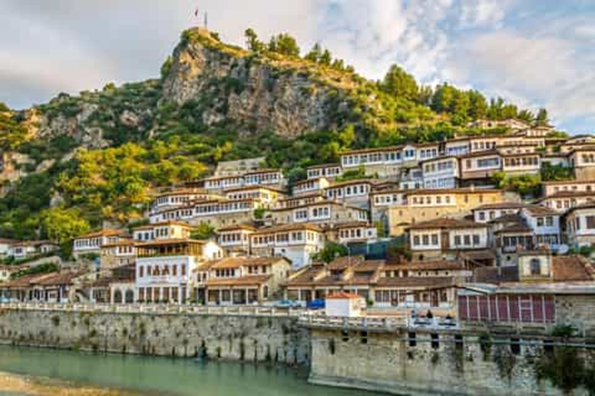 Țara care este noua vedetă a turismului european. A detronat state populare, e un adevărat paradis turistic
