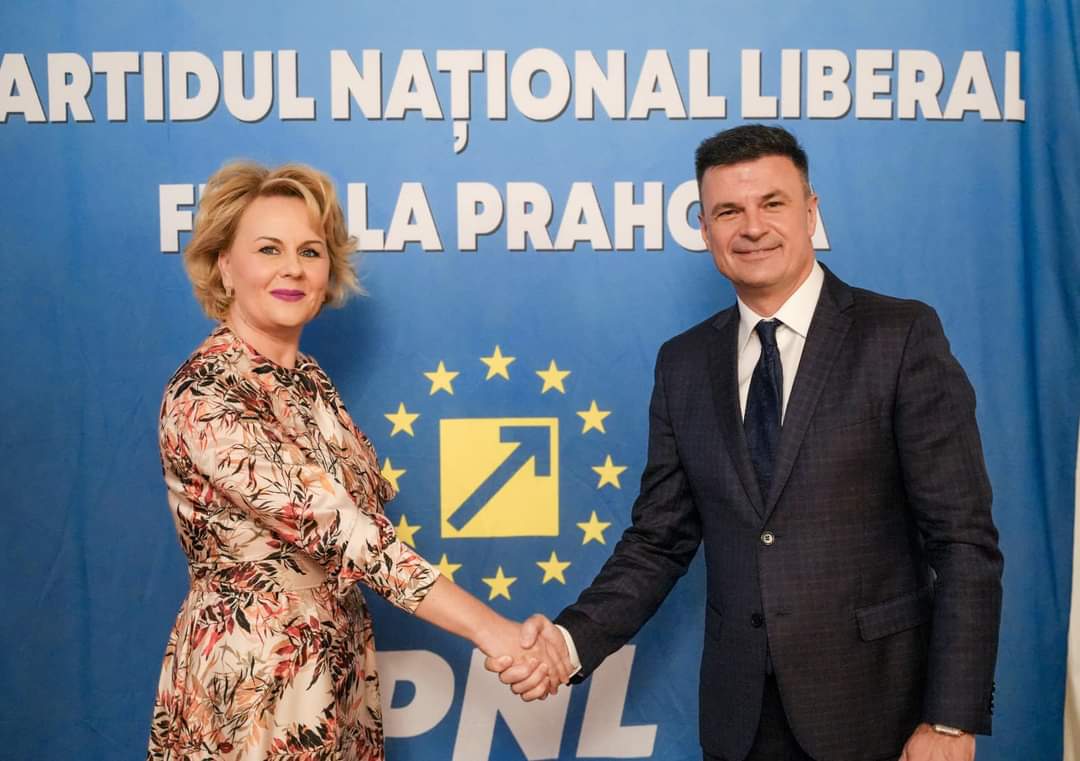 Mircea Roșca laudă realizările Simonei David în Florești Mircea Roșca laudă realizările Simonei David în Florești