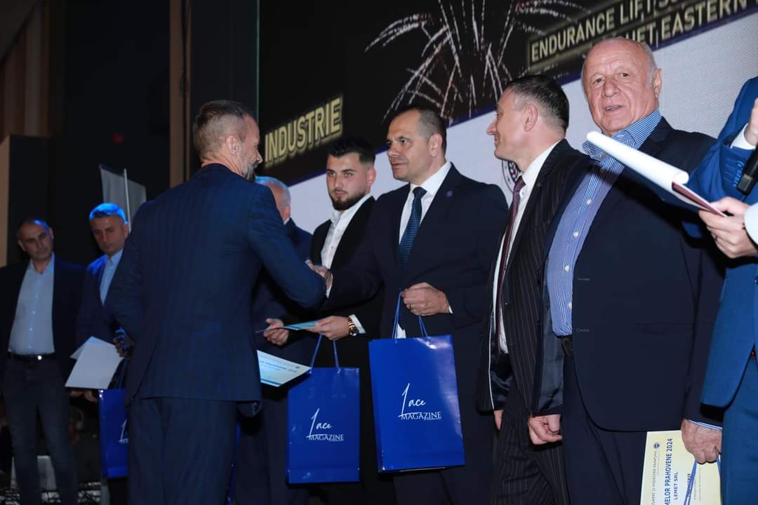 Gala „Topul firmelor prahovene” 2024/ Prefectul Emil Draganescu a premiat cele mai performante firme din județ Gala „Topul firmelor prahovene” 2024/ Prefectul Emil Draganescu a premiat cele mai performante firme din județ