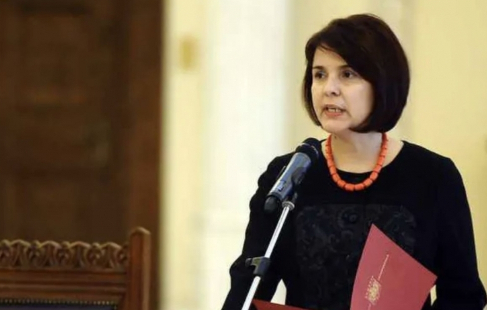S-a stins din viață Simona-Maya Teodoroiu, fost judecător CCR şi deputat PSD Prahova, la doar 55 de ani S-a stins din viață Simona-Maya Teodoroiu, fost judecător CCR şi deputat PSD Prahova, la doar 55 de ani