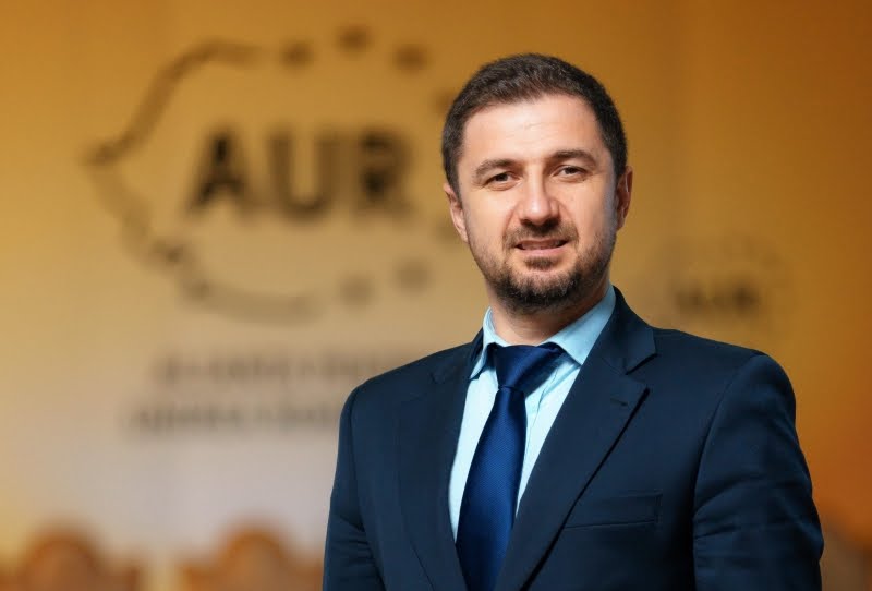 Adrian Axinia (AUR): TAROM a fost sabotată şi de statul român, şi de Comisia Europeană