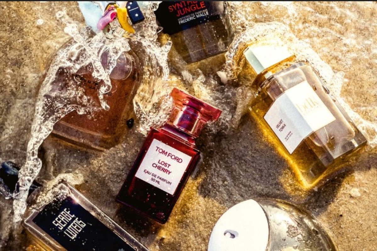 Alertă – Parfumuri de la branduri de renume conțin o substanță chimică: Milioane de români le au în casă / Vezi lista