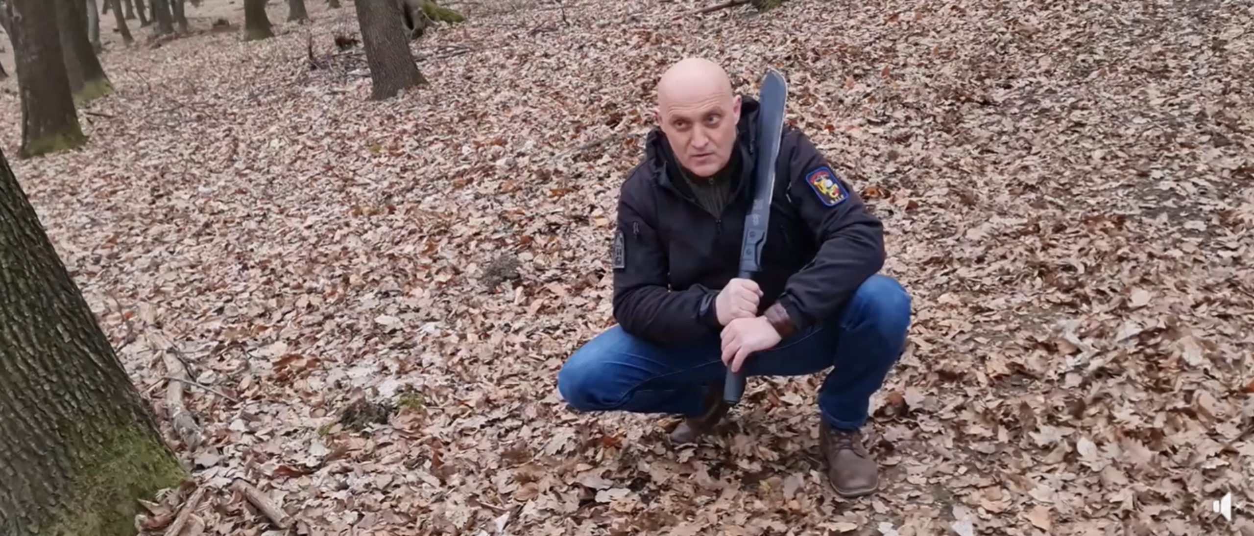 Trecutul misterios al lui Horațiu Potra, mercenarul care îl păzește pe Călin Georgescu. Ce au găsit polițiștii când l-au săltat din trafic Trecutul misterios al lui Horațiu Potra, mercenarul care îl păzește pe Călin Georgescu. Ce au găsit polițiștii când l-au săltat din trafic