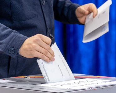 Rezultate exit-poll, alegeri parlamentare 2024. PSD în frunte, AUR pe locul doi. Care sunt surprizele din viitorul Parlament Rezultate exit-poll, alegeri parlamentare 2024. PSD în frunte, AUR pe locul doi. Care sunt surprizele din viitorul Parlament