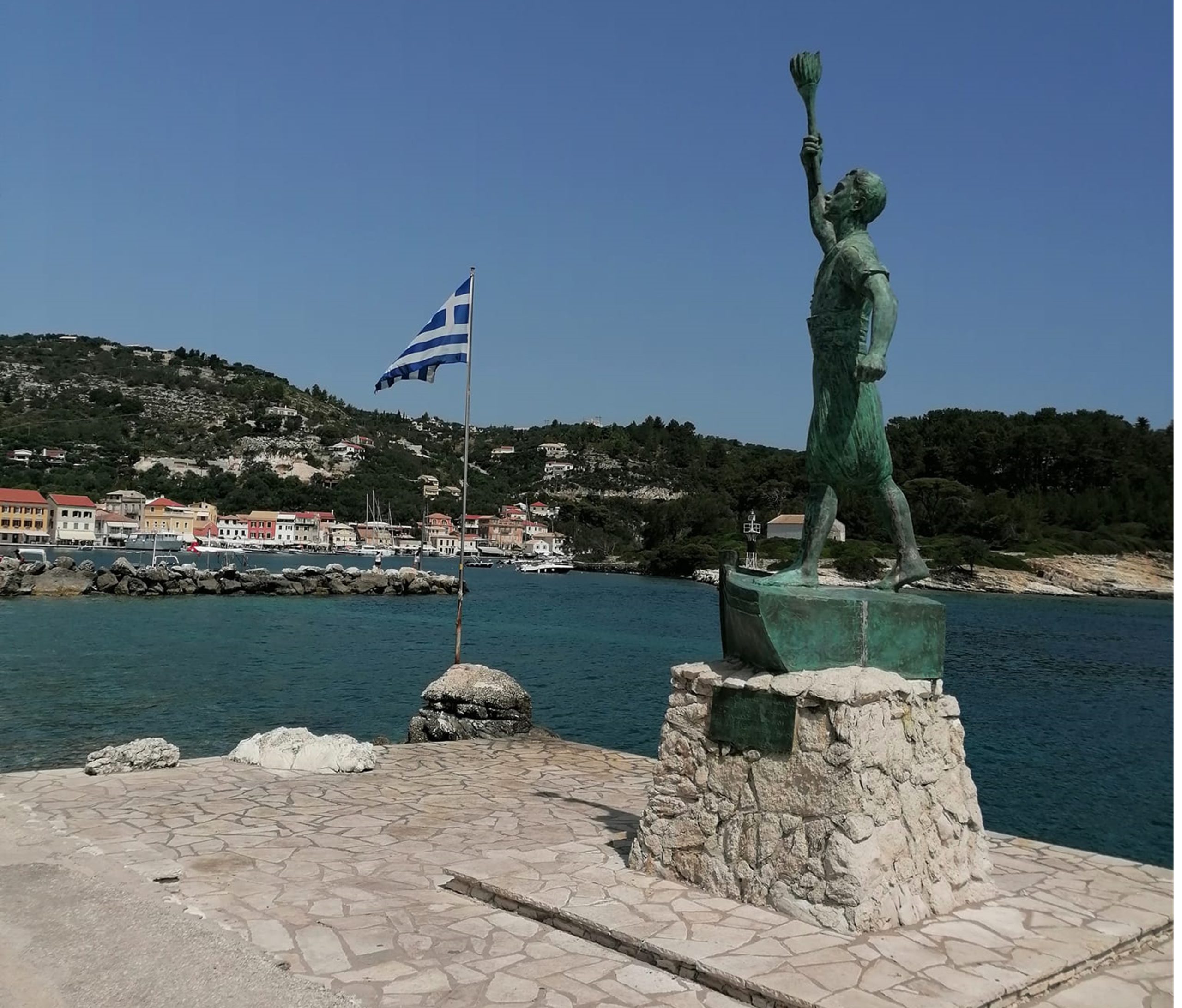 Probabil, cel mai frumos sat din Grecia, unde poți fi doar fericit. Un loc magic, neinvadat de turiști