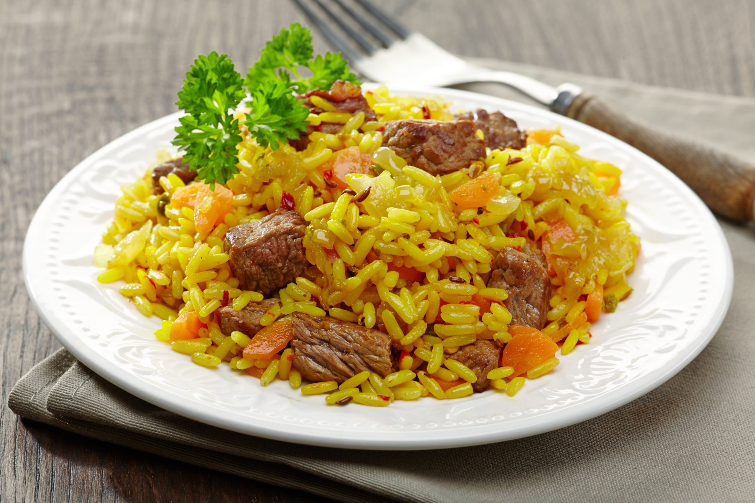 Câtă apă se pune la o cană de orez, atunci când faci pilaf. Un detaliu esențial ce garantează un preparate reușit Câtă apă se pune la o cană de orez, atunci când faci pilaf. Un detaliu esențial ce garantează un preparate reușit