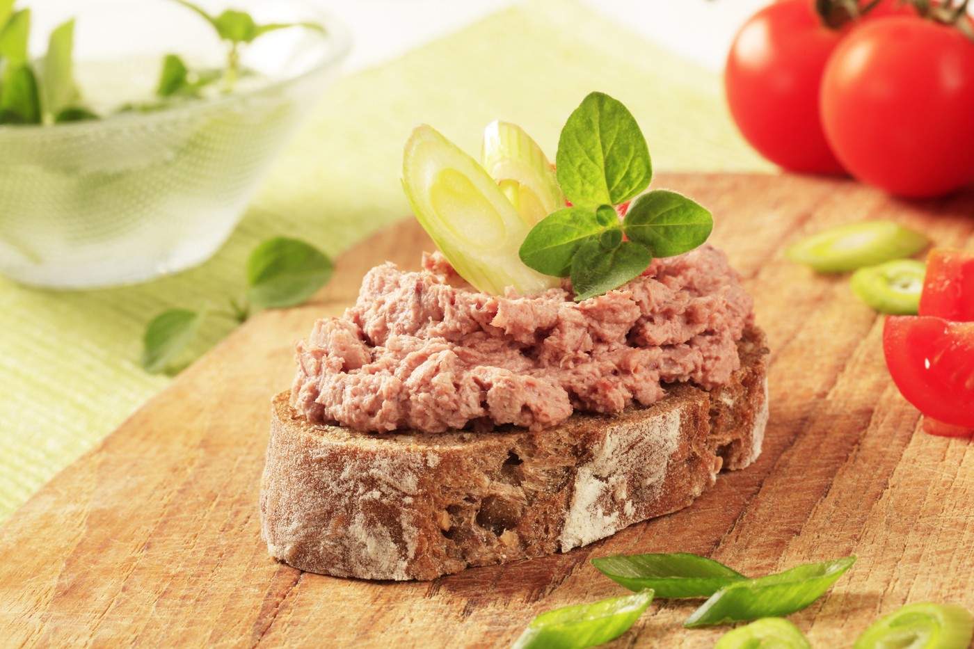 Rețetă de pate de porc, ca la mănăstire! Sfaturile unui preot pentru un gust delicios