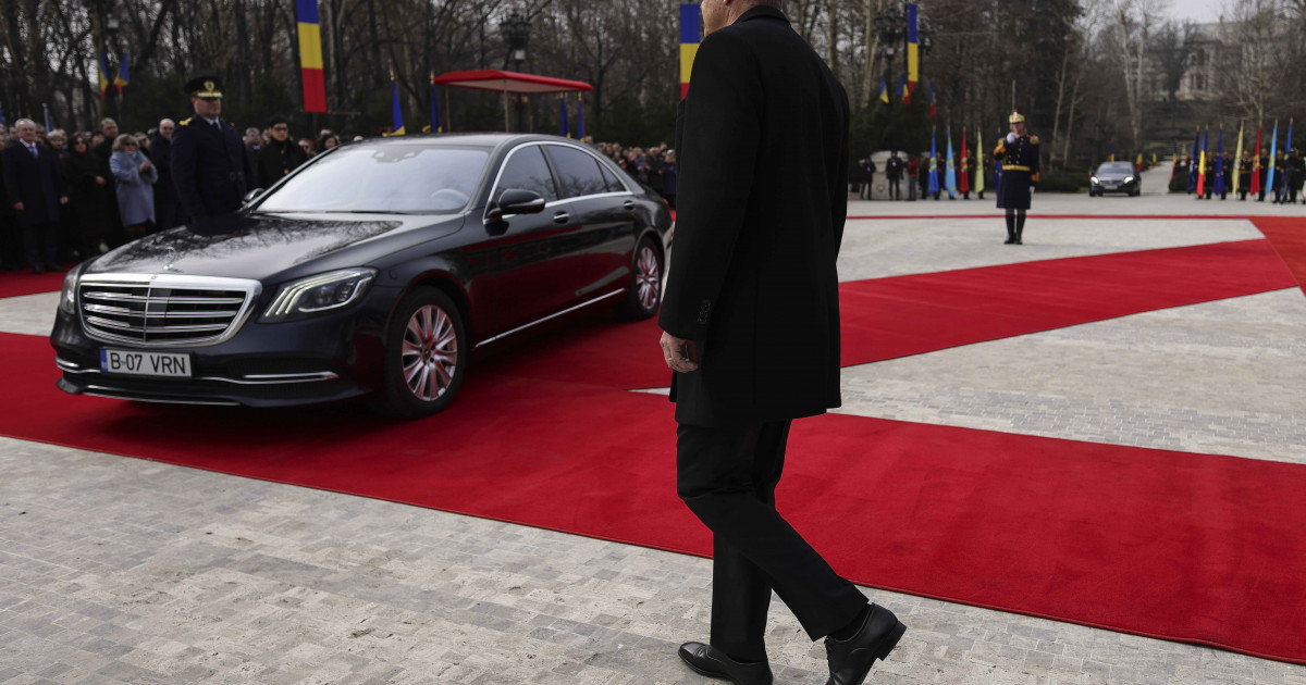 În cât timp a parcurs Klaus Iohannis drumul de la București la Sibiu, fără antemergător
