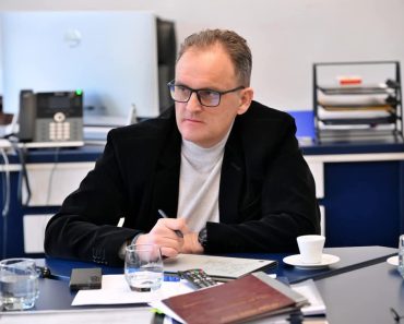 Consiliul Județean Prahova și Transgaz accelerează racordarea Văii Slănicului la rețeaua națională de gaze naturale Consiliul Județean Prahova și Transgaz accelerează racordarea Văii Slănicului la rețeaua națională de gaze naturale