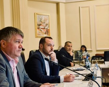 Alexandru Rogobete, deputat PSD Prahova: Acces mai rapid la îngrijiri de urgență pentru copii – un pas esențial în reforma Sănătății Alexandru Rogobete, deputat PSD Prahova: Acces mai rapid la îngrijiri de urgență pentru copii – un pas esențial în reforma Sănătății