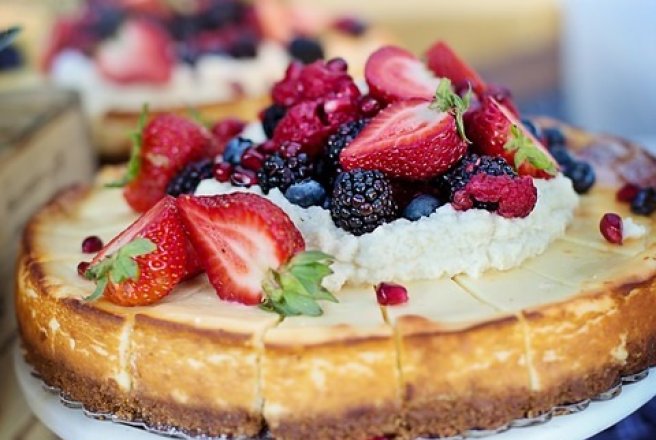 Cheesecake cu coacere reteta clasica la cuptor Cheesecake cu coacere reteta clasica la cuptor