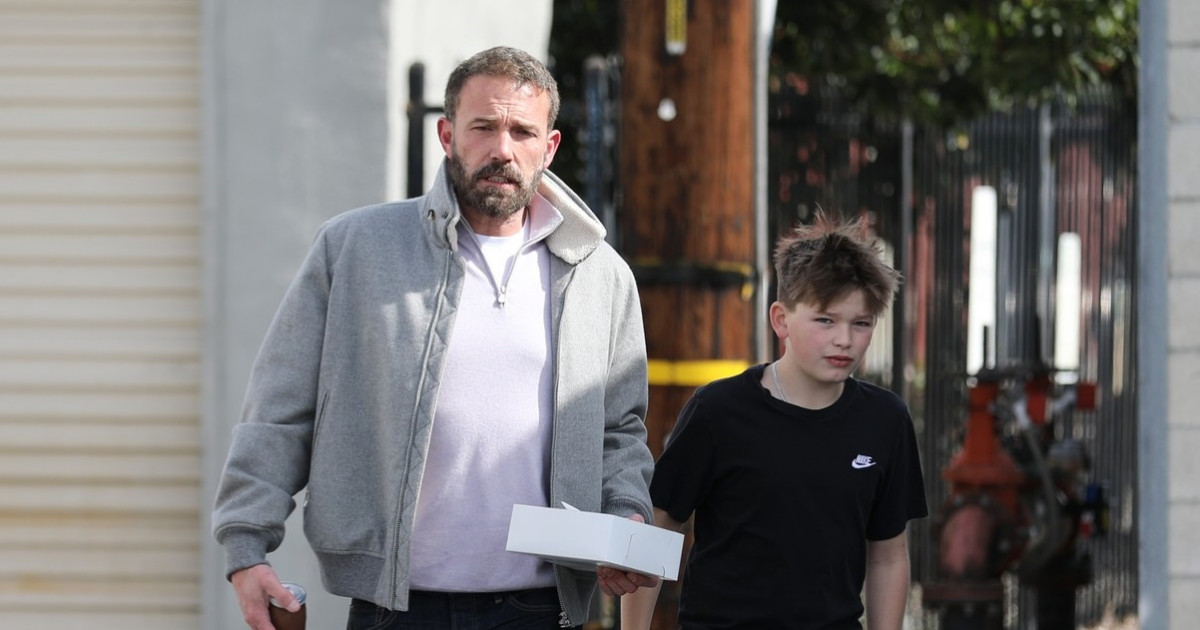 „Eu am bani, tu ești lefter”. Reacția lui Ben Affleck atunci când fiul său de 13 ani a vrut adidași de 6000 de dolari