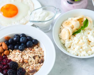 Micul-dejun cu doar 2 ingrediente care îți dă energie și reglează nivelul de zahăr din sânge Micul-dejun cu doar 2 ingrediente care îți dă energie și reglează nivelul de zahăr din sânge