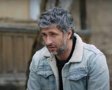 Ce a pățit Dragoș Bucur în curtea casei. Actorul, care locuiește într-un sat din Argeș, a muncit cu drujba Ce a pățit Dragoș Bucur în curtea casei. Actorul, care locuiește într-un sat din Argeș, a muncit cu drujba