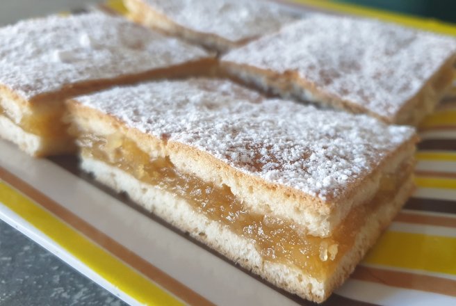 Reteta simpla si gustoasa de placinta cu mere, de post Reteta simpla si gustoasa de placinta cu mere, de post