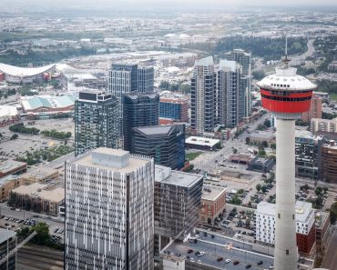 Adevărul despre traiul românilor din Canada. Cât costă chiria pentru un apartament cu 3 camere Adevărul despre traiul românilor din Canada. Cât costă chiria pentru un apartament cu 3 camere