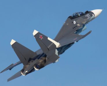 Premieră mondială reușită de forțele ucrainene: Au doborât un avion de vânătoare rusesc Su-30 cu o rachetă trasă de pe o dronă navală
