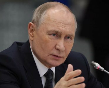 Vladimir Putin denunță Occidentul pentru ”tentative de revizuire” a istoriei celui de-al Doilea Război Mondial