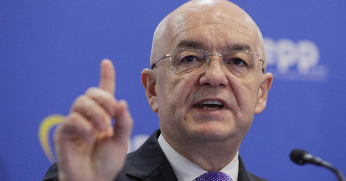 Emil Boc avertizează clujenii: Mare grijă la alegerile de duminică. Să nu mă trimiteţi la Putin să-mi dea bani de centură, că nu mă duc