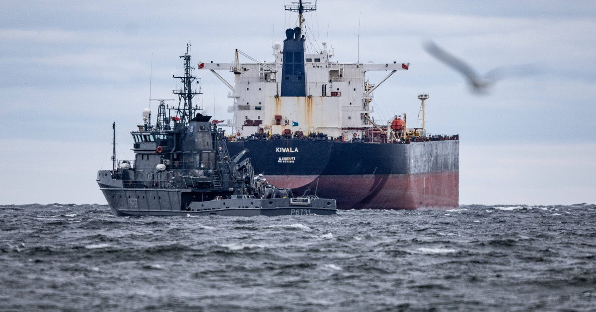 Estonia a încercat să rețină un petrolier din flota fantomă a Rusiei. „Nava a refuzat cooperarea şi și-a continuat călătoria”