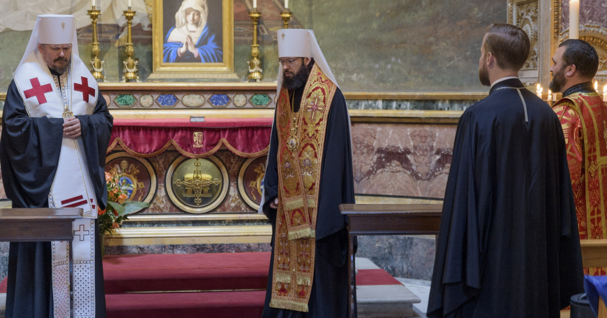 Un nou curent devine tot mai popular în rândul bărbaților tineri din SUA. O biserică le promite că-i va face „mai masculini”