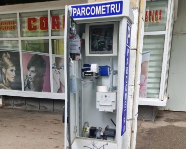 Parcometre din Ploiești sparte. Cu câți bani au plecat hoții