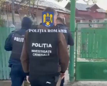 Zeci de percheziții în Prahova. 30 de persoane aduse la audieri