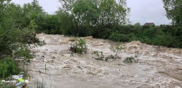Avertizare COD PORTOCALIU de viitură în bazinul Teleajen. Autoritățile au emis mesaj Ro-Alert
